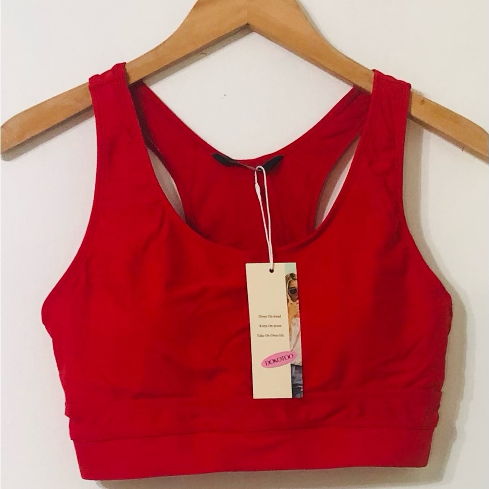 Dokotoo Sports Bra  back cut pull over red. Size M